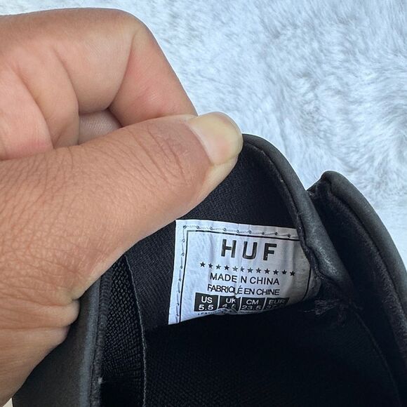 Huf unisex Black Slip-On Shoes - Picture 10 of 10